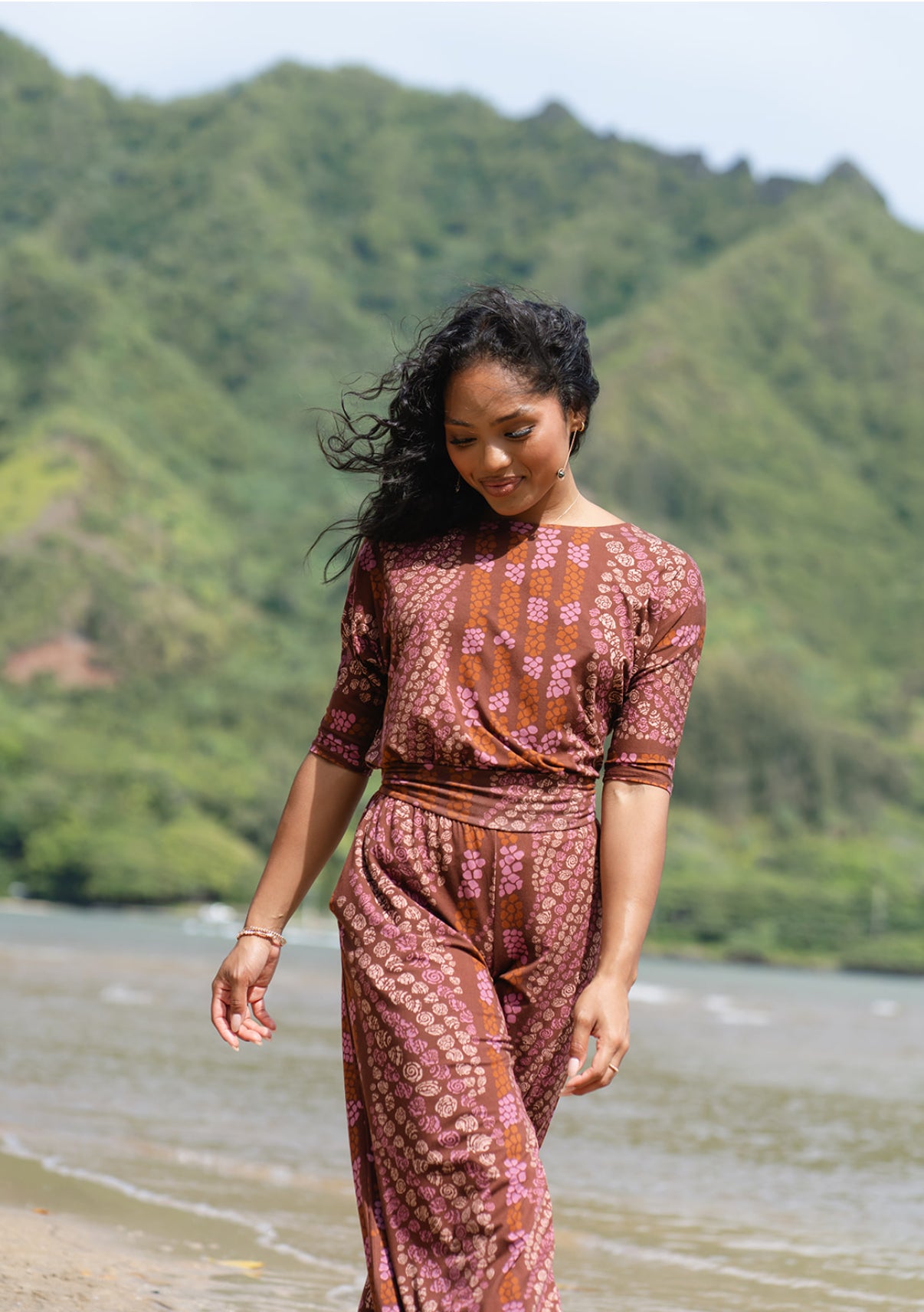 Kahelelani Punahele Dolman in Maku'e