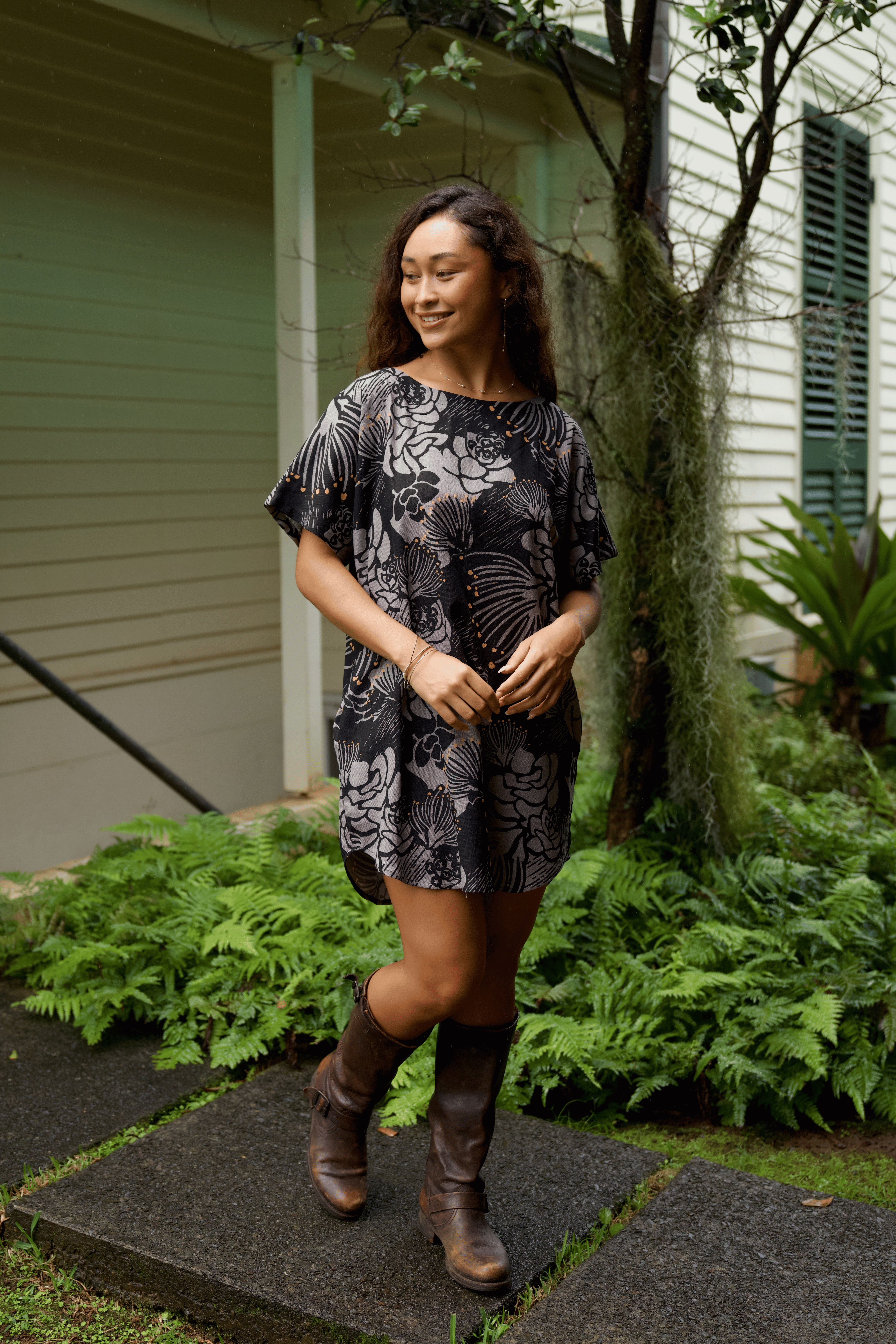 Kanani Dress ‘Ōhi‘a lehua in 'ele'ele