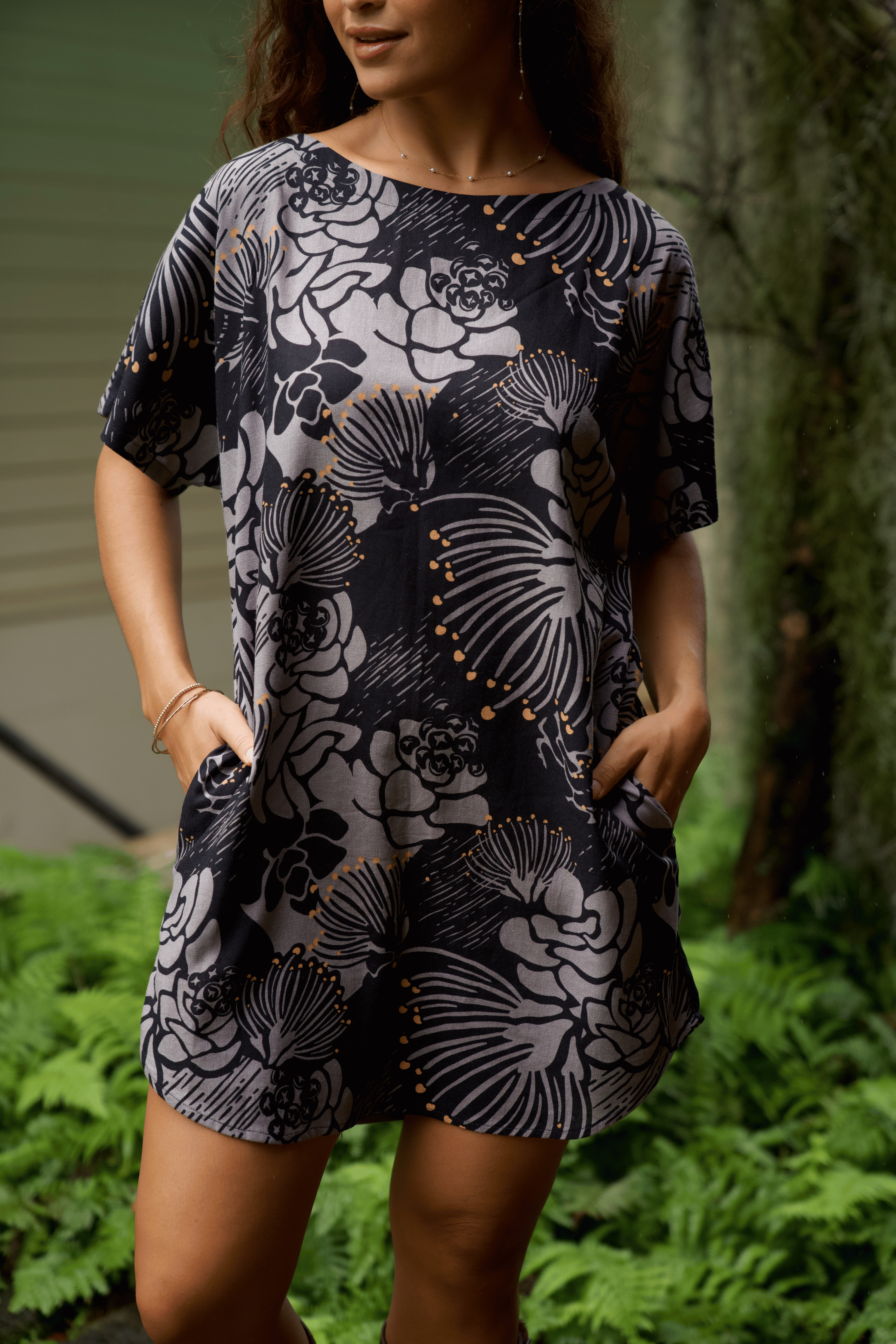 Kanani Dress ‘Ōhi‘a lehua in 'ele'ele