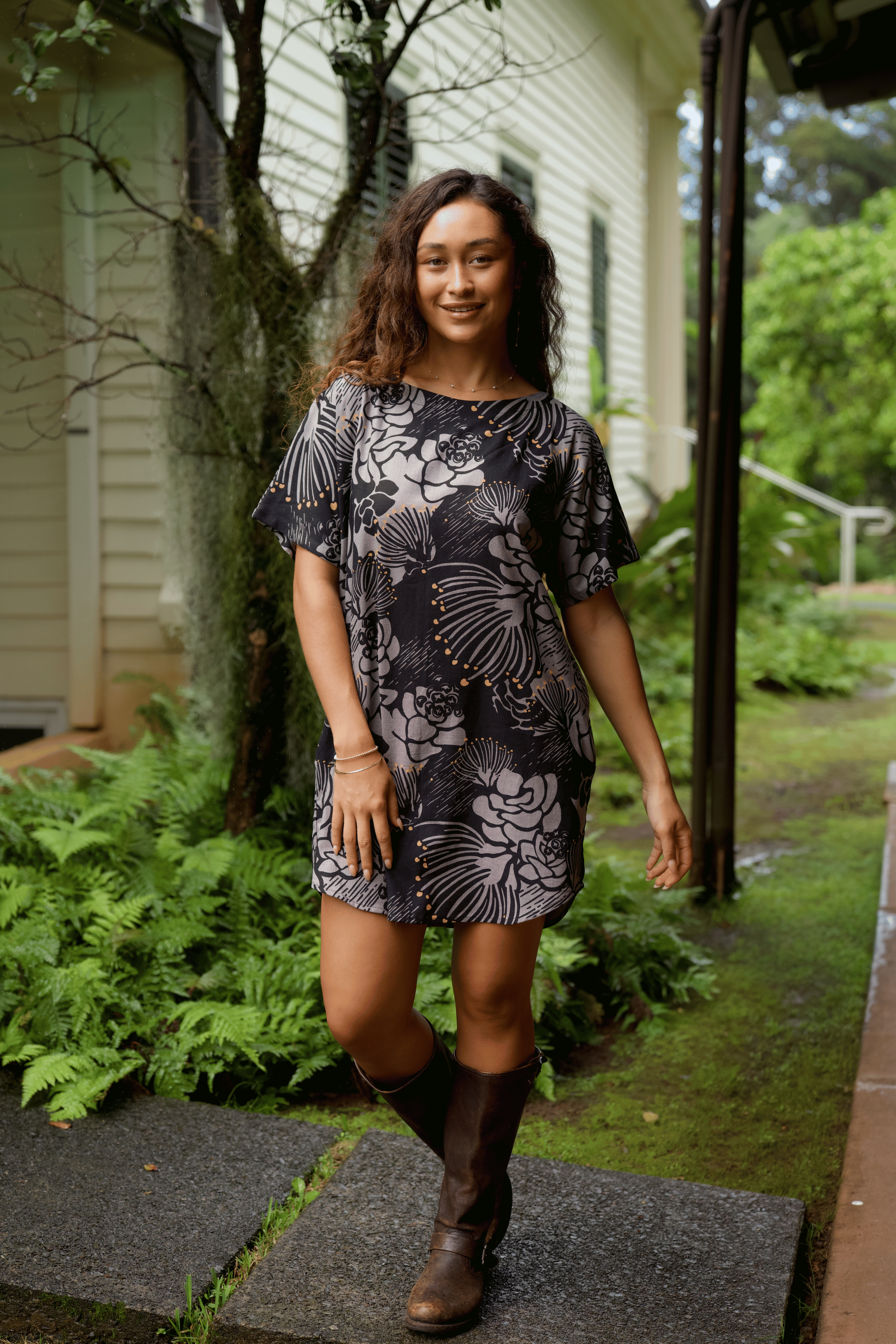 Kanani Dress ‘Ōhi‘a lehua in 'ele'ele