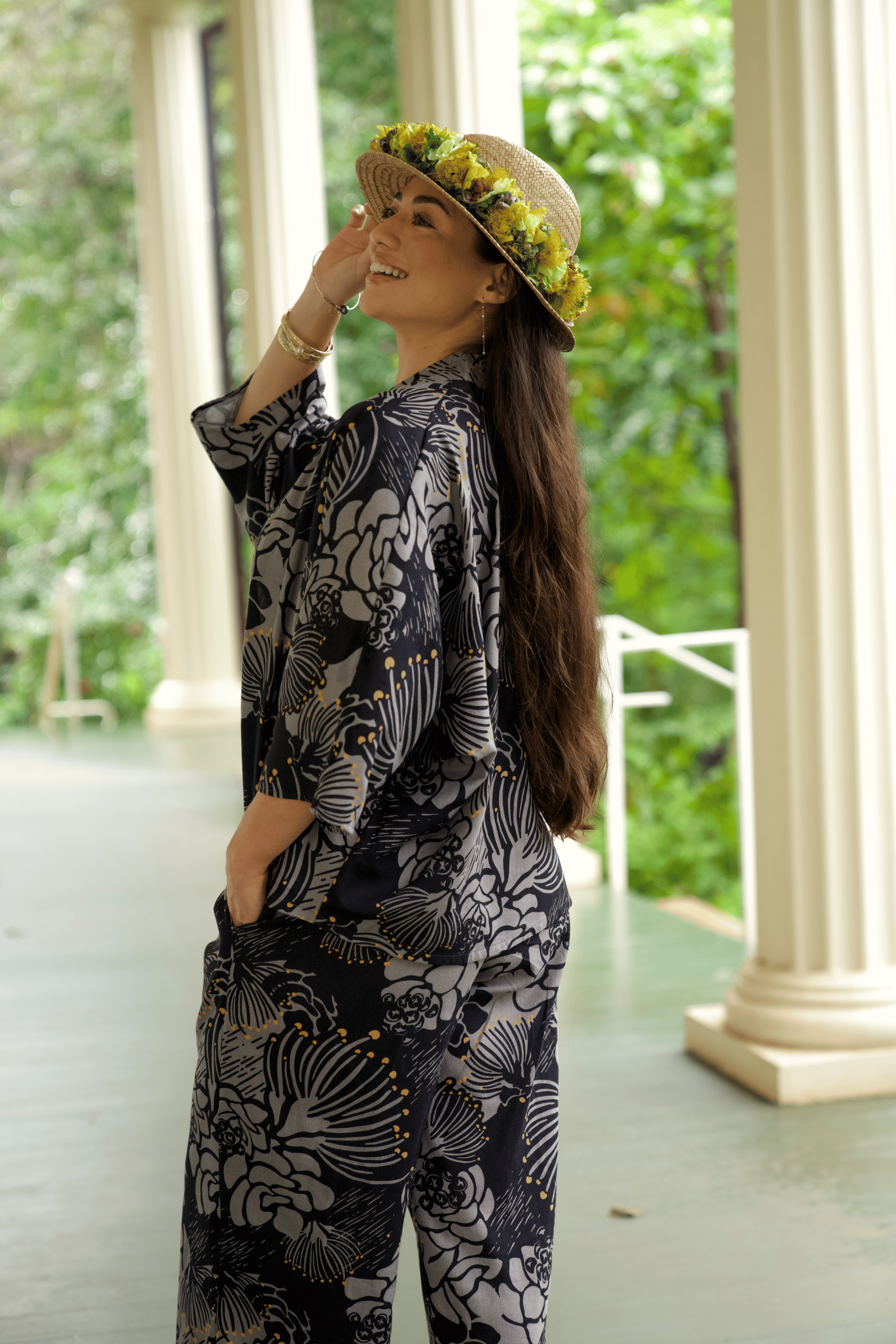 Kimono ‘Ōhi‘a lehua in 'ele'ele
