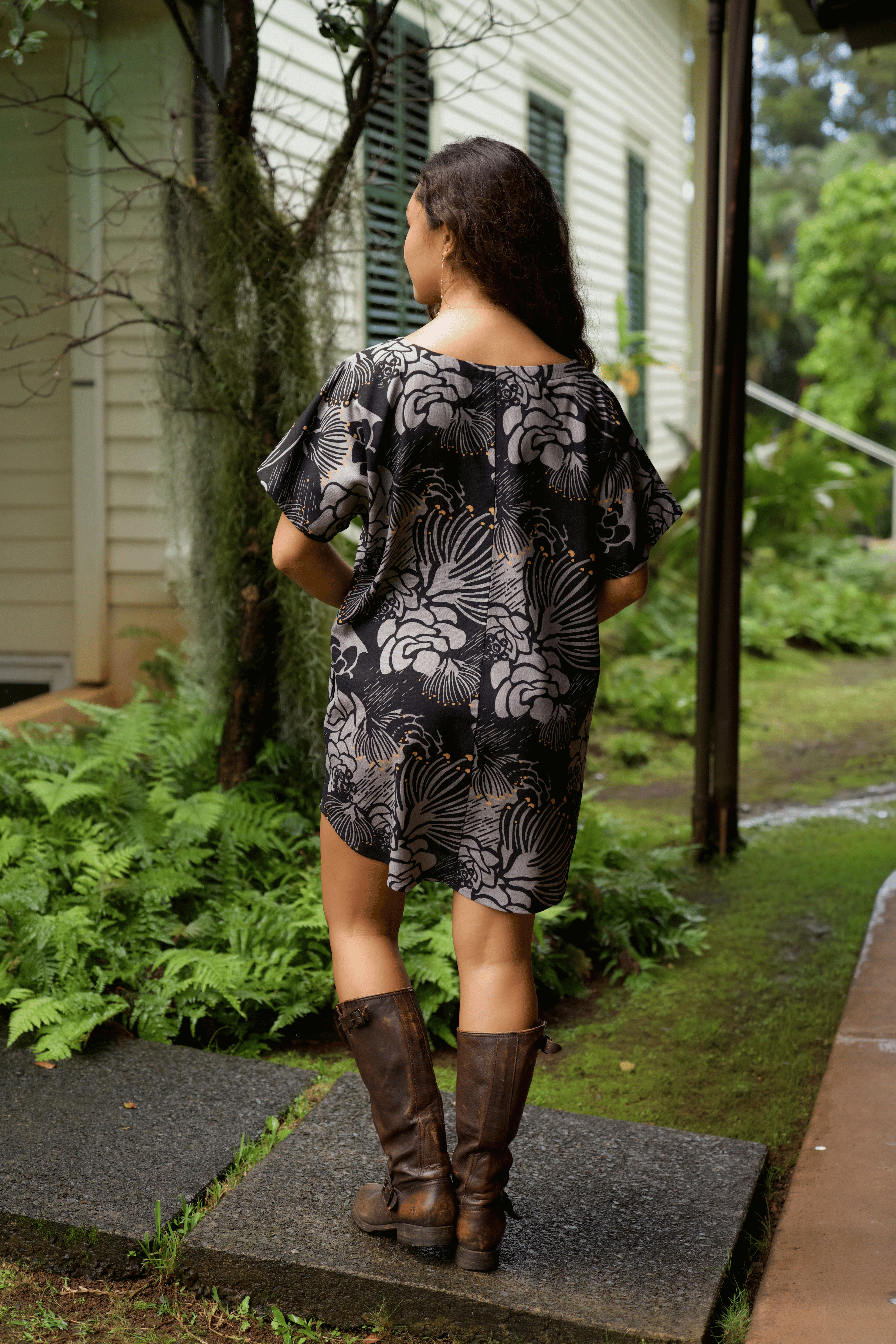 Kanani Dress ‘Ōhi‘a lehua in 'ele'ele