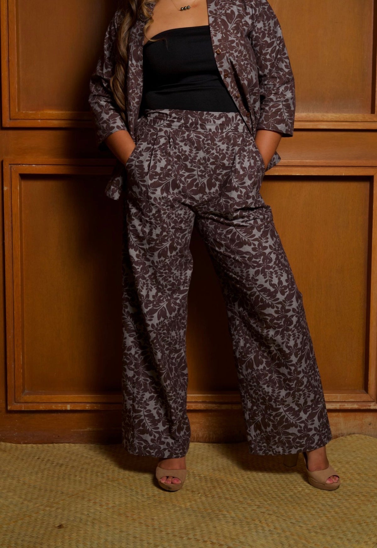 Hana Pleated Pant ʻŪlei in Makuʻe